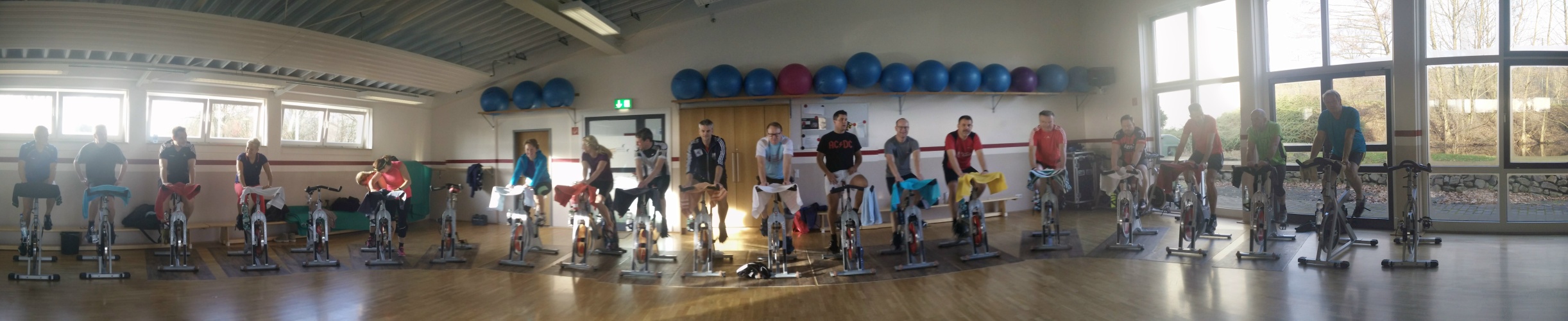0074IndoorCyclingFrhjahr2018kl