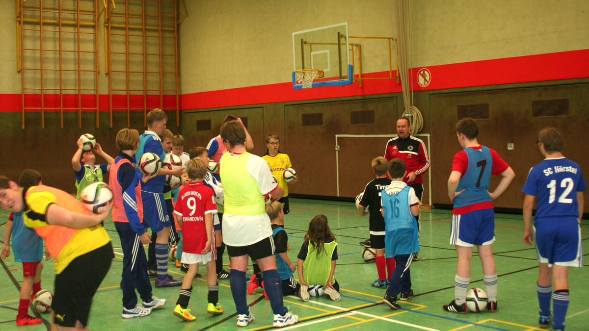 DFB-Mobil Trainingseinheit