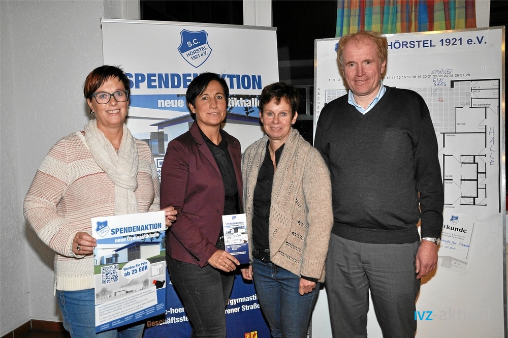 Der Vorstand des SC Hörstel wirbt um Spenden für die neue Gymnastikhalle: (v.l.) Manuela Wallmeyer, Barbara Tumbrink, Claudia Veismann und Jürgen Lücke (Vorsitzender). IVZ 2015 12 08